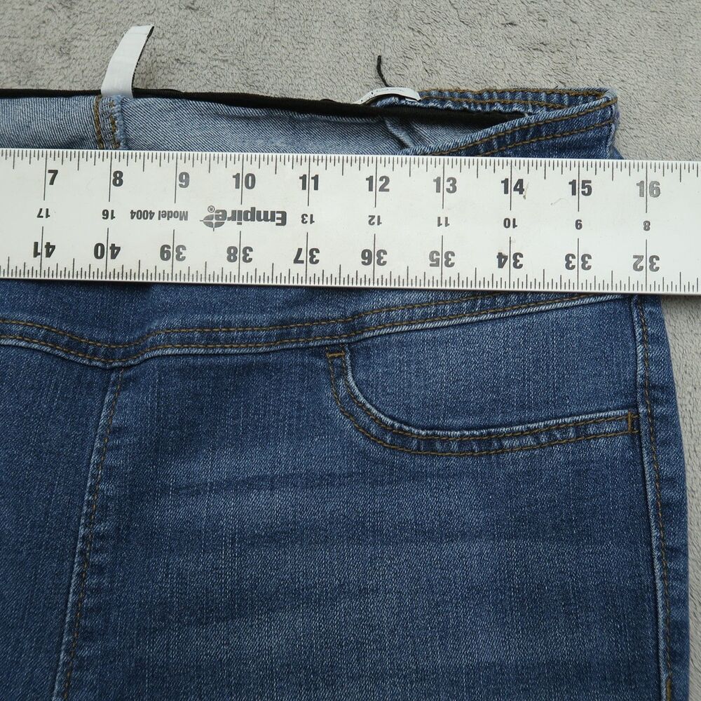 Sofia By: Sofia Vergara Jeans Women's Size 12 High-Rise Melisa Flare 34" Inseam - Picture 2 of 16